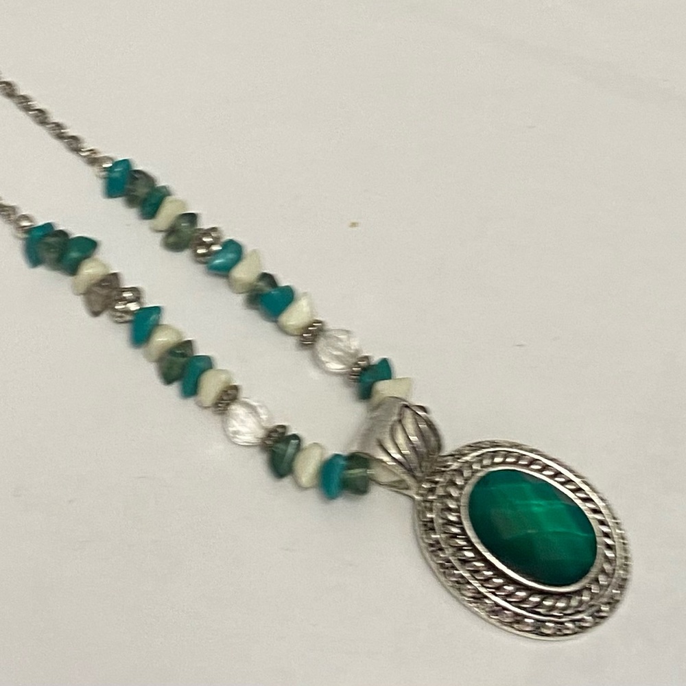 Vintage Avon Fashion necklace